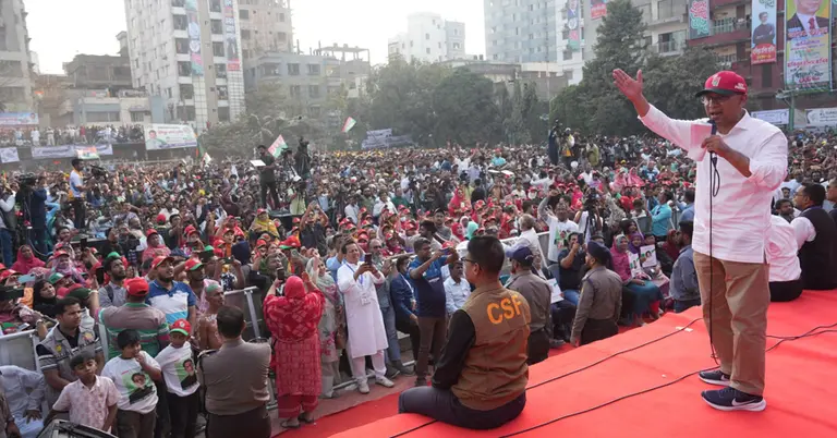 নির্বাচনি জনসভায় তারেক রহমান